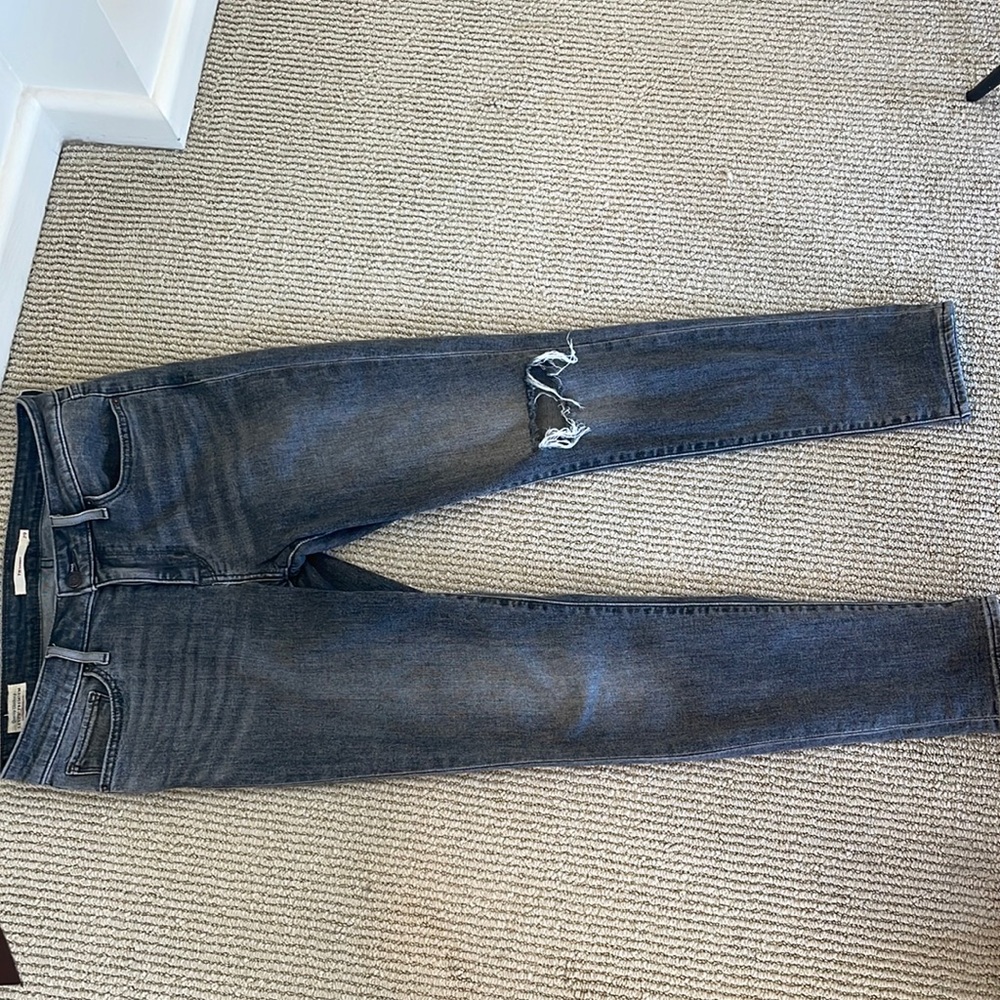Gently worn LEVI’S black jeans